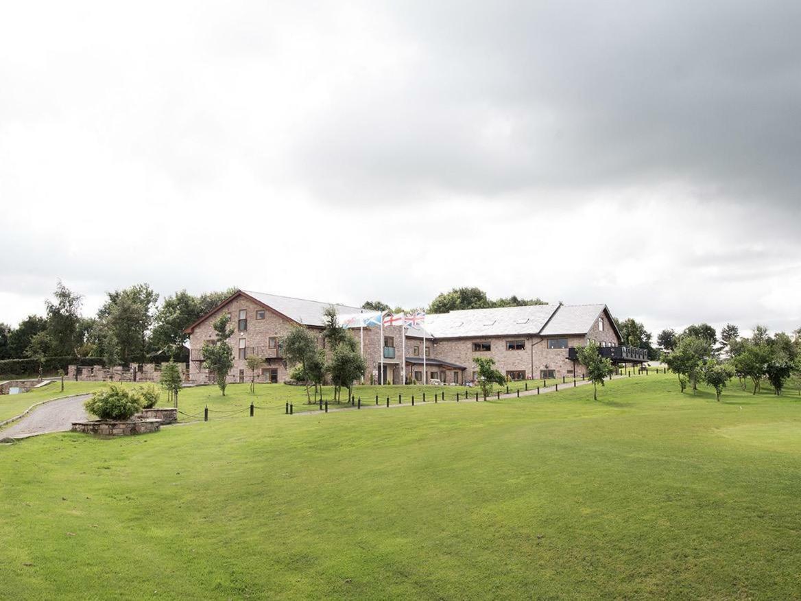 Oak Royal Hotel, Golf And Country Club Chorley  Ngoại thất bức ảnh